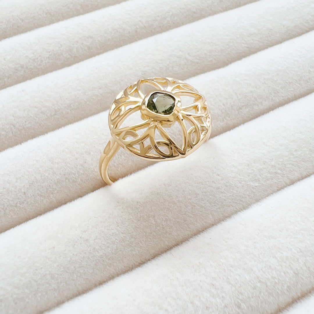 MOLDAVITE RING 18K GOLD FACETED